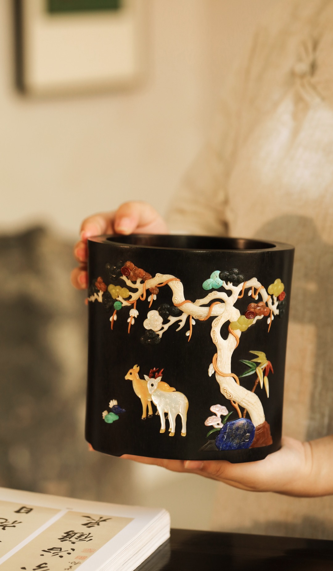 紫檀x百宝嵌【松鹿同春】笔筒