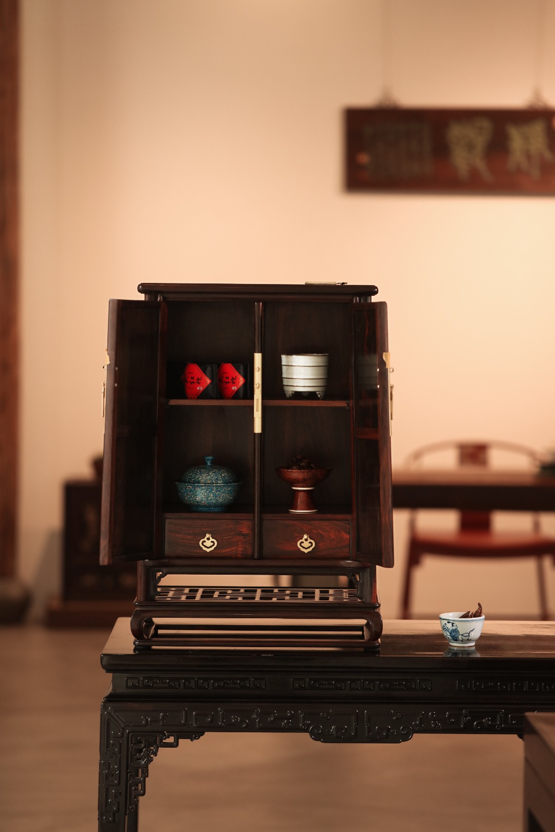 【松鹤延年】双层圆角柜