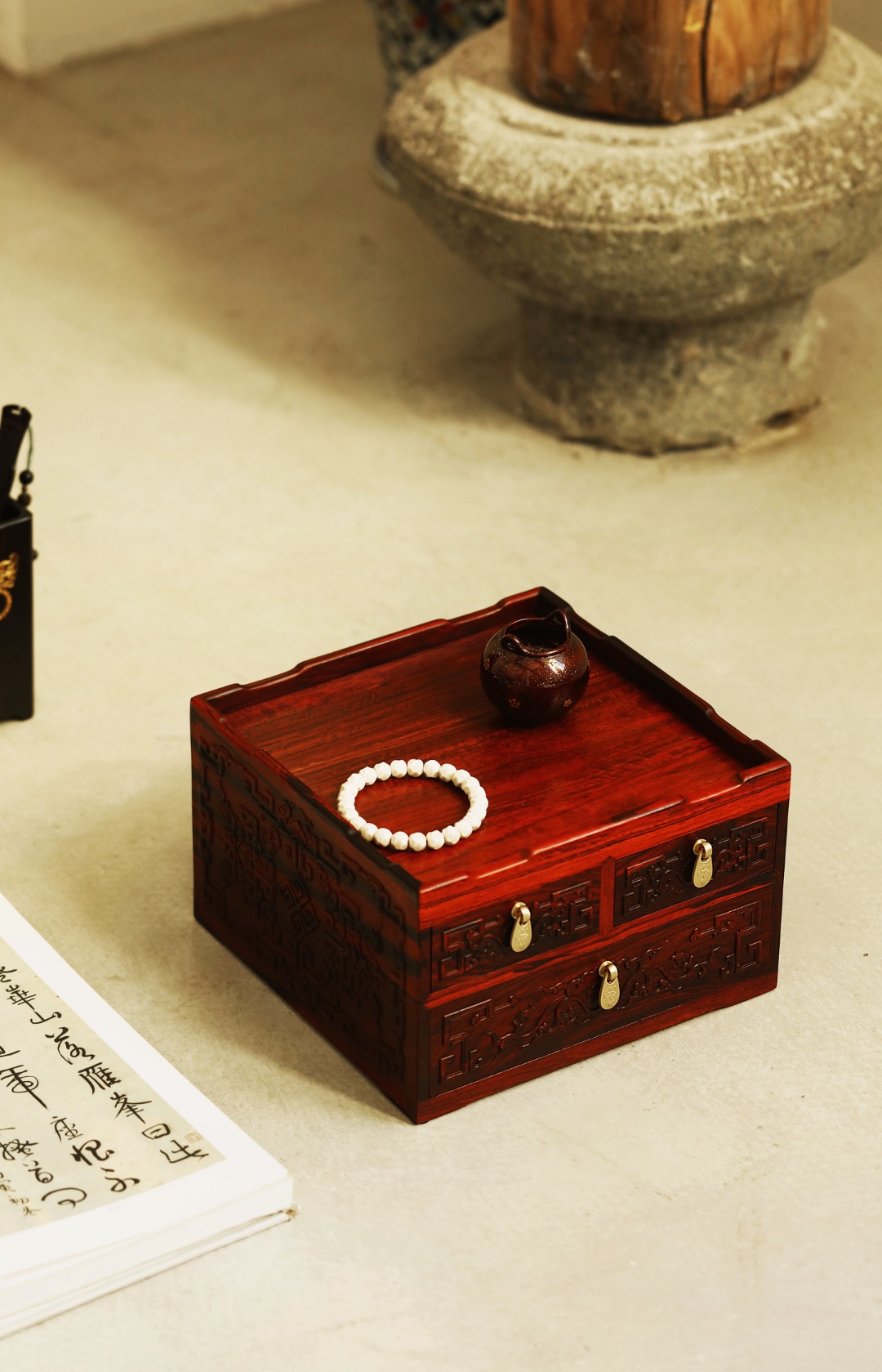 小叶紫檀 | 案上柜