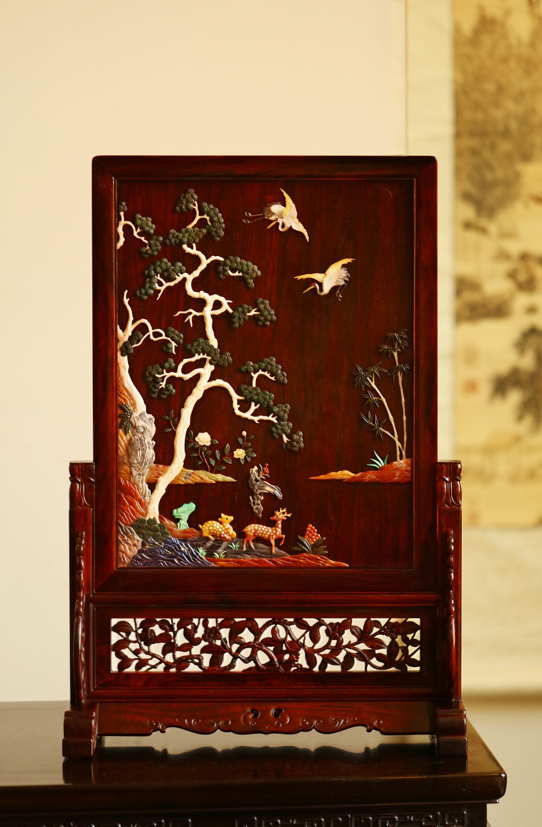 紫檀百宝嵌【鹤鹿同春】插屏