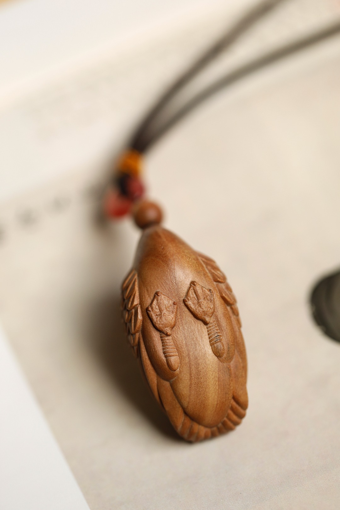 老山檀香【瑞鸿衔芝】手把件
