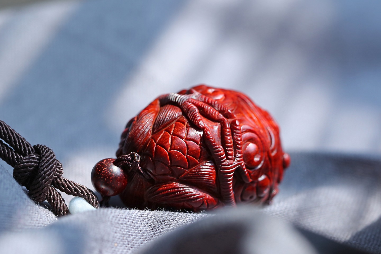 飞龙吐珠 手把件