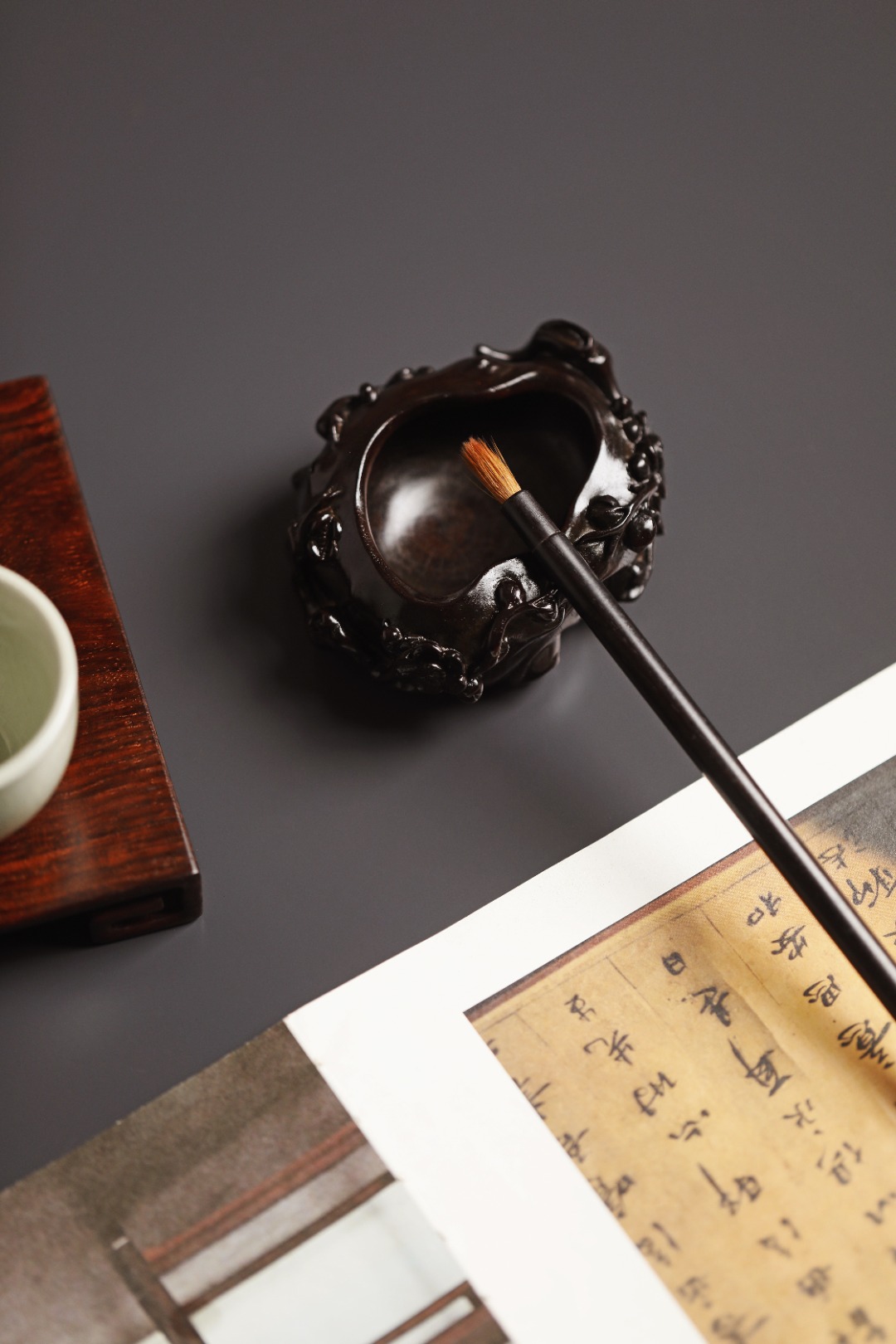 老紫檀 | 梅花雕砚台 文房雅玩
