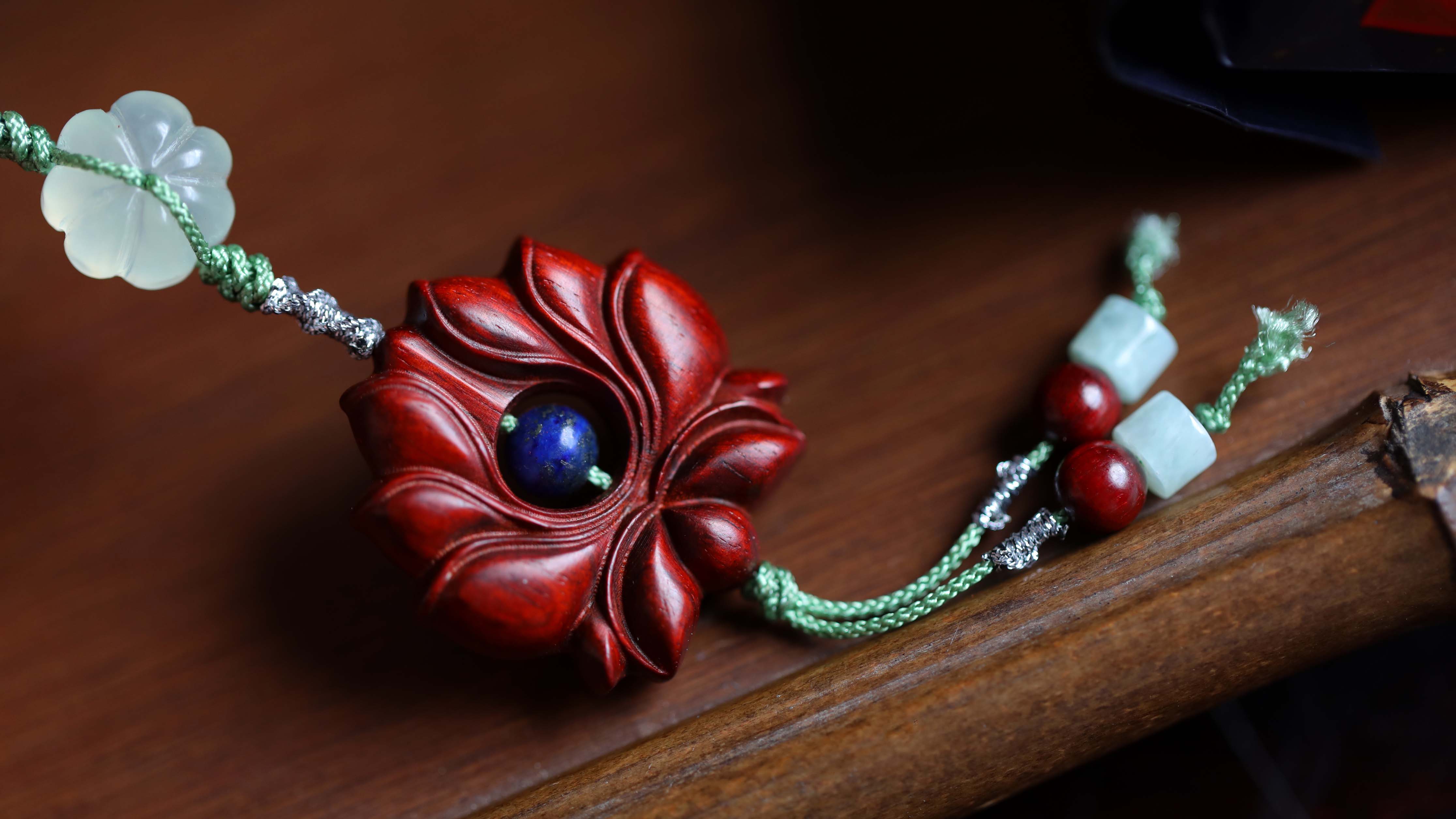 小叶紫檀 | 九转莲花 挂坠
