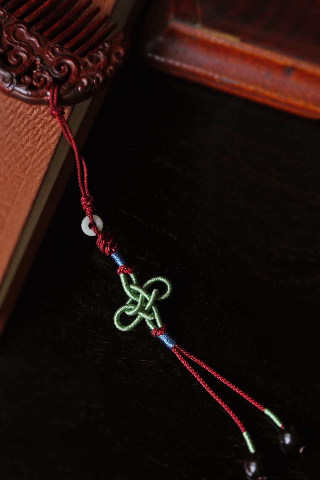 紫檀【梭】木梳

