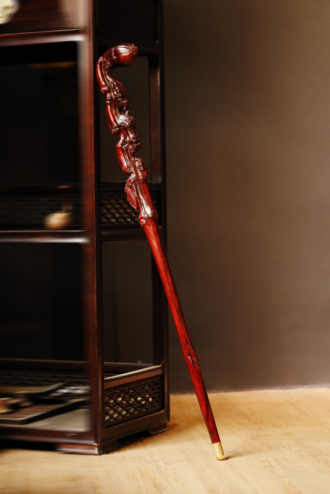 紫檀【知足】手杖
