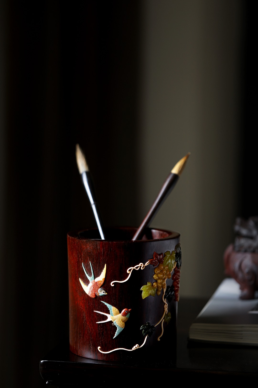 紫檀百宝嵌【多子多福】笔筒
