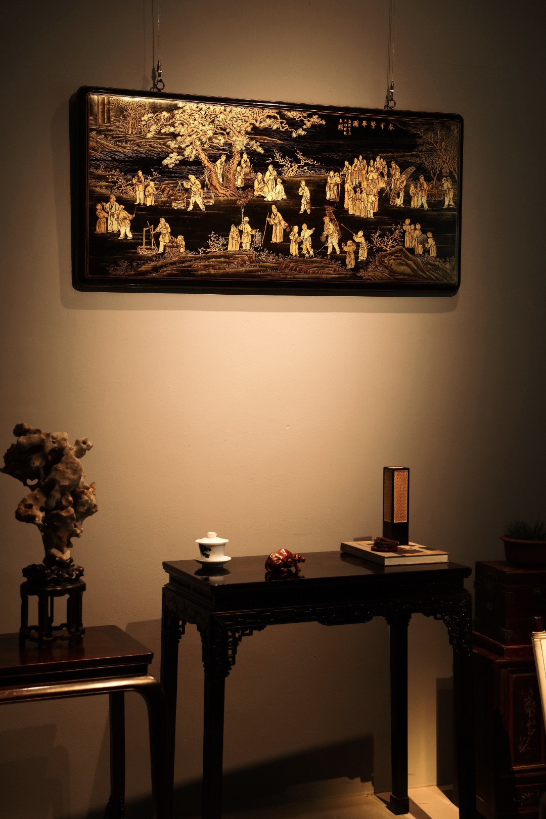 楠木x漆画【春市繁华图】挂屏 
