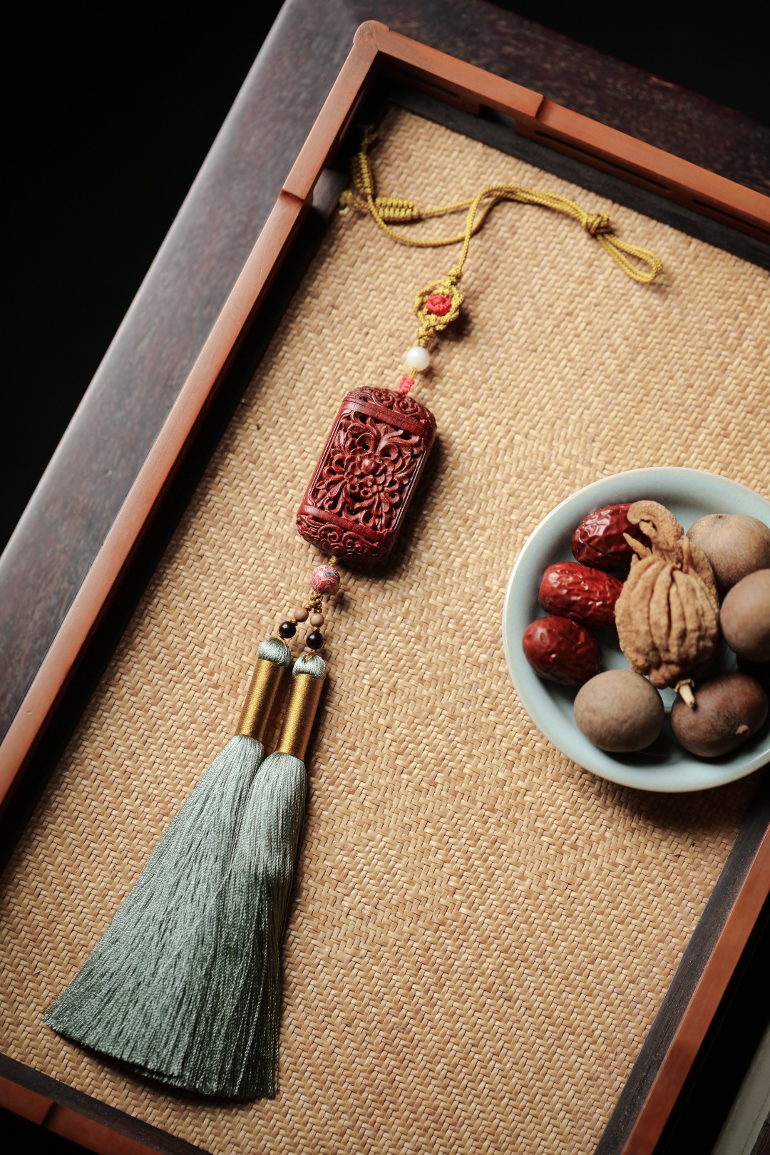 小叶紫檀 | 宝相花·香囊 挂件
