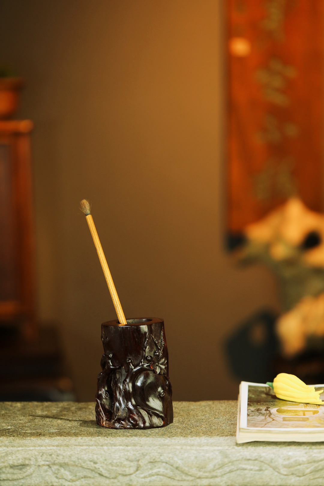 老紫檀 | 梅·笔筒 
