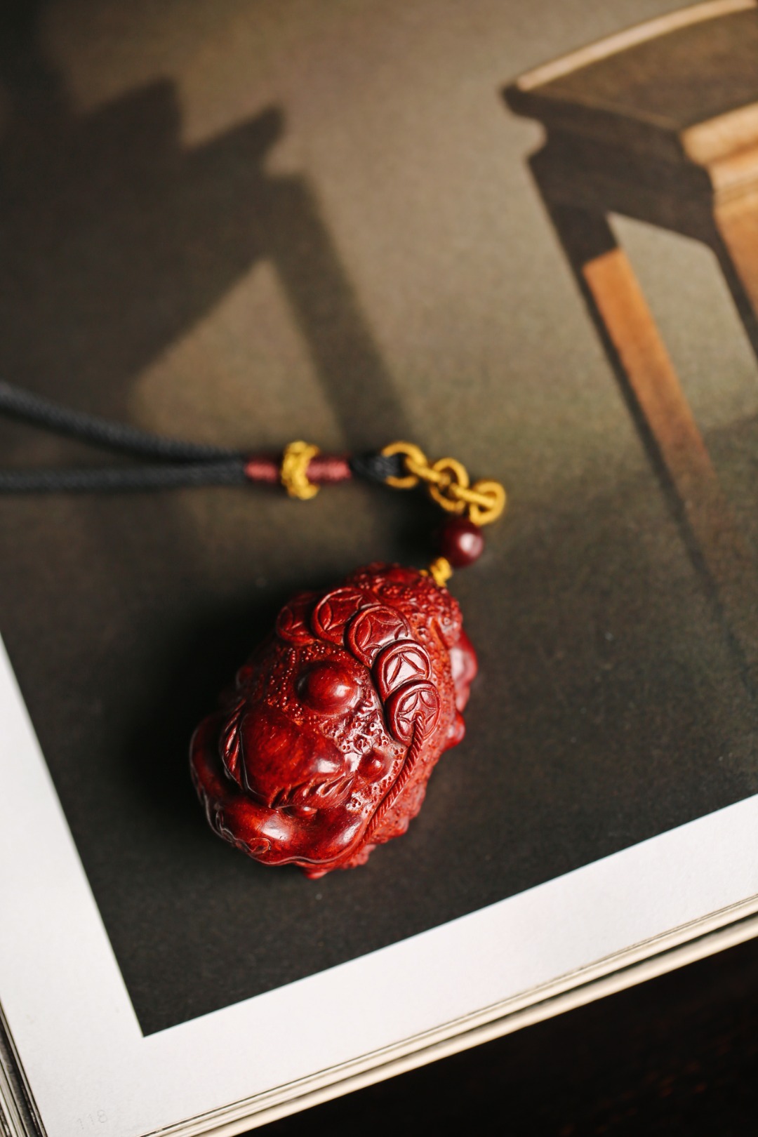 小叶紫檀【金蟾】手把件
