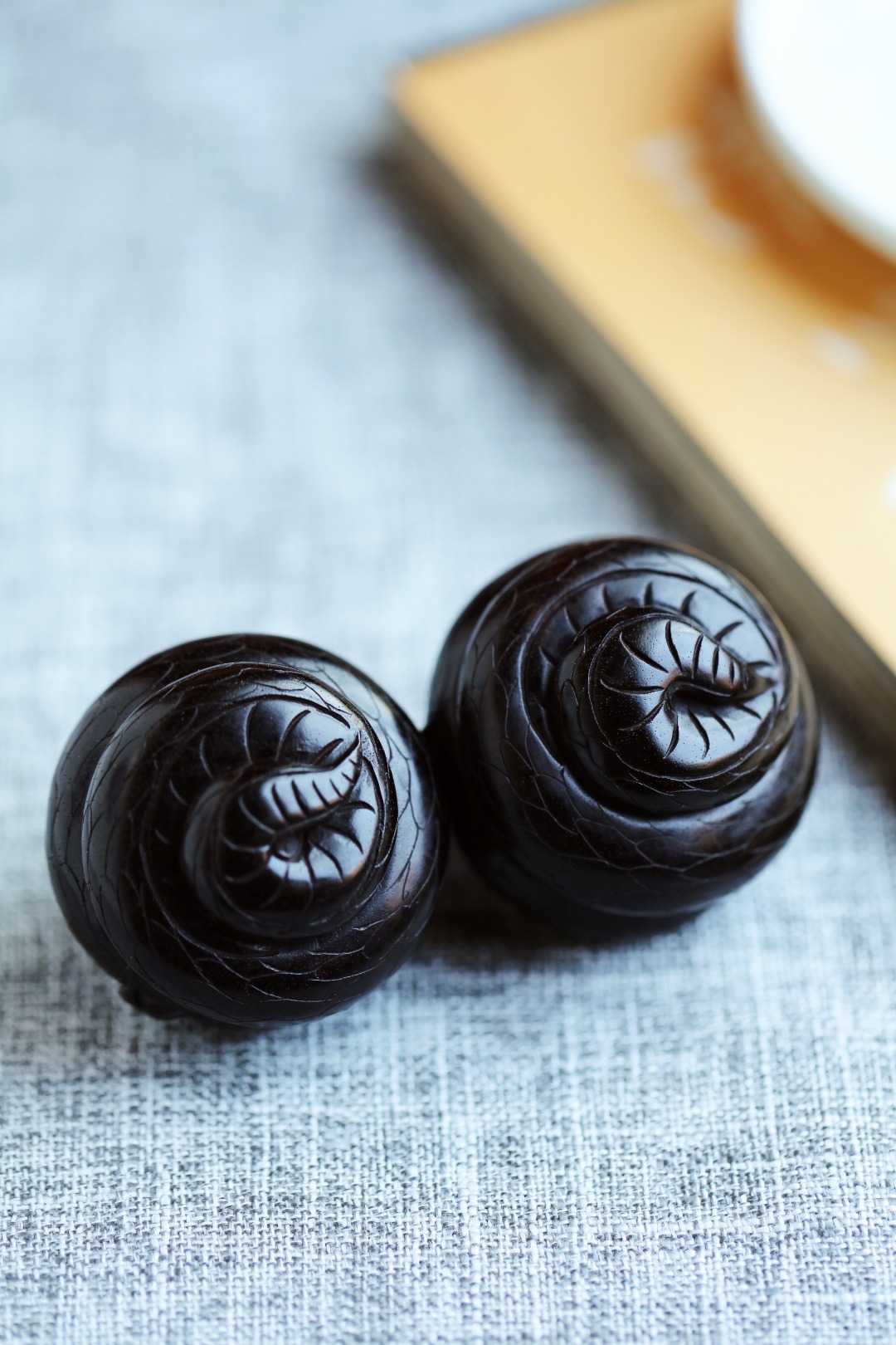 紫檀【生肖蛇】保健球
