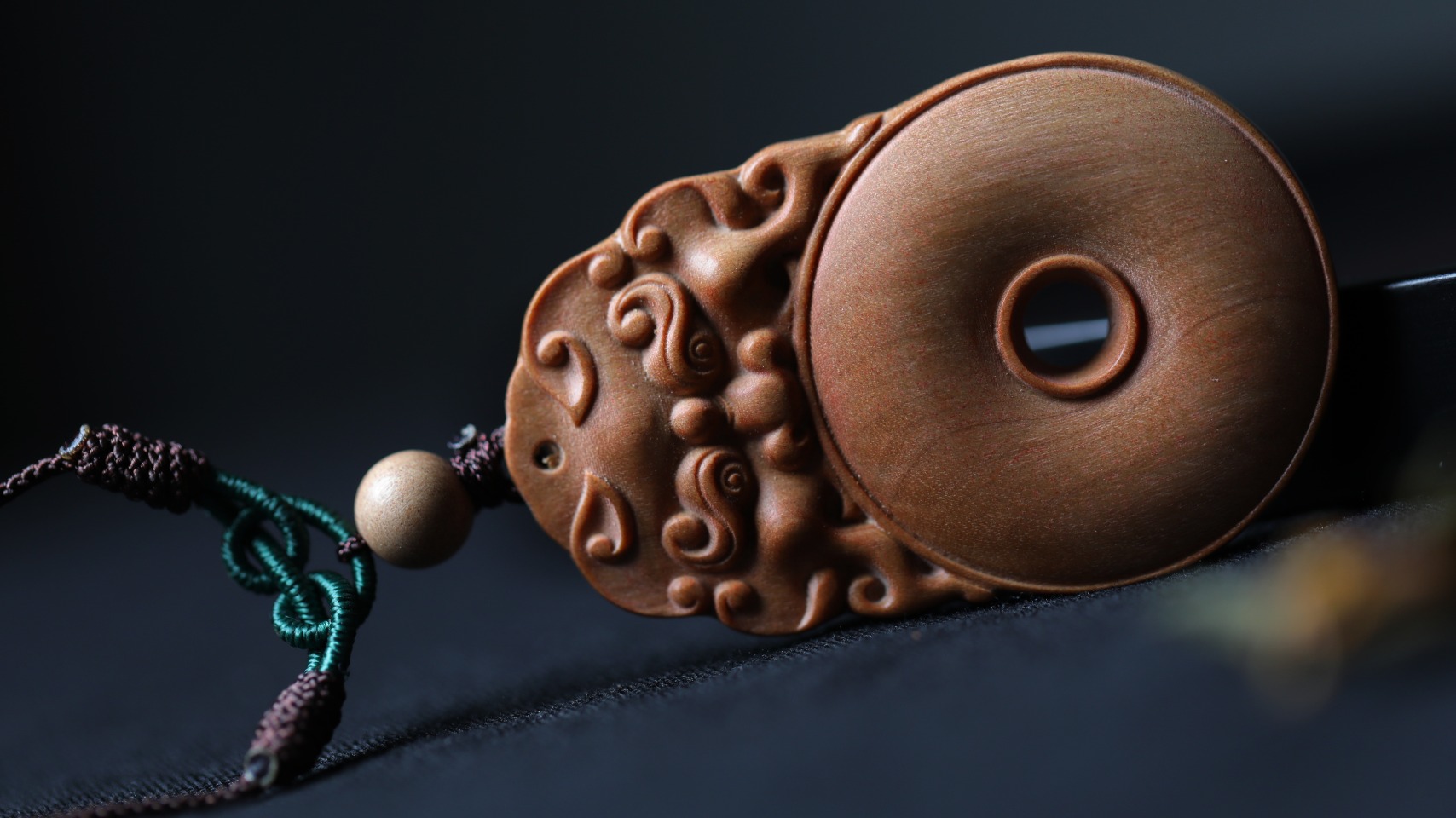 瑞狮平安扣 挂链
