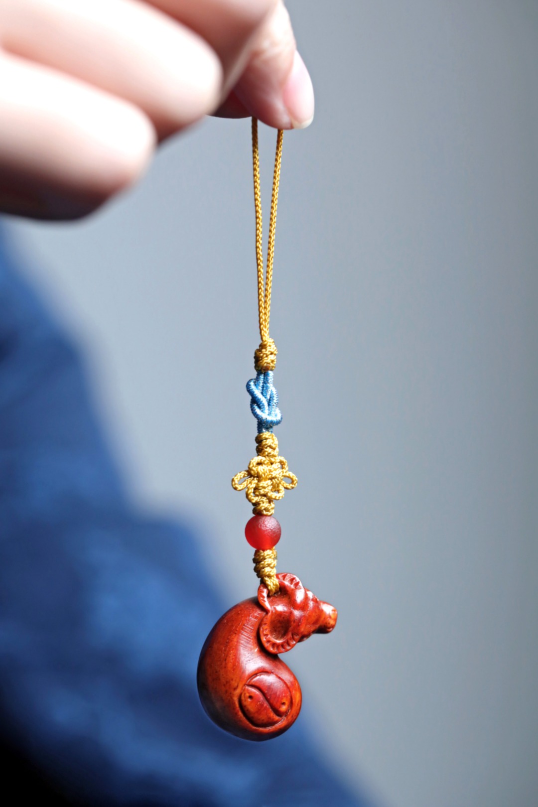 紫檀【牛转乾坤】手机挂坠 钥匙扣
