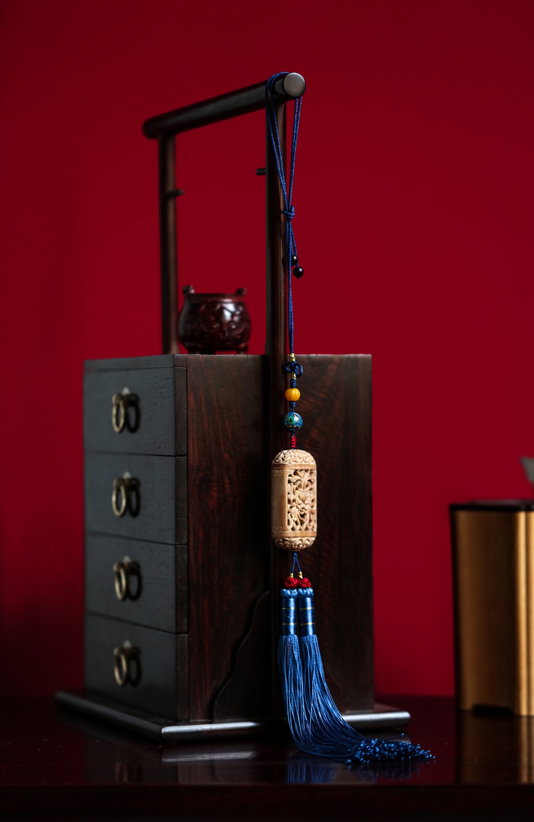 老山檀香 | 宝相花 · 香囊
