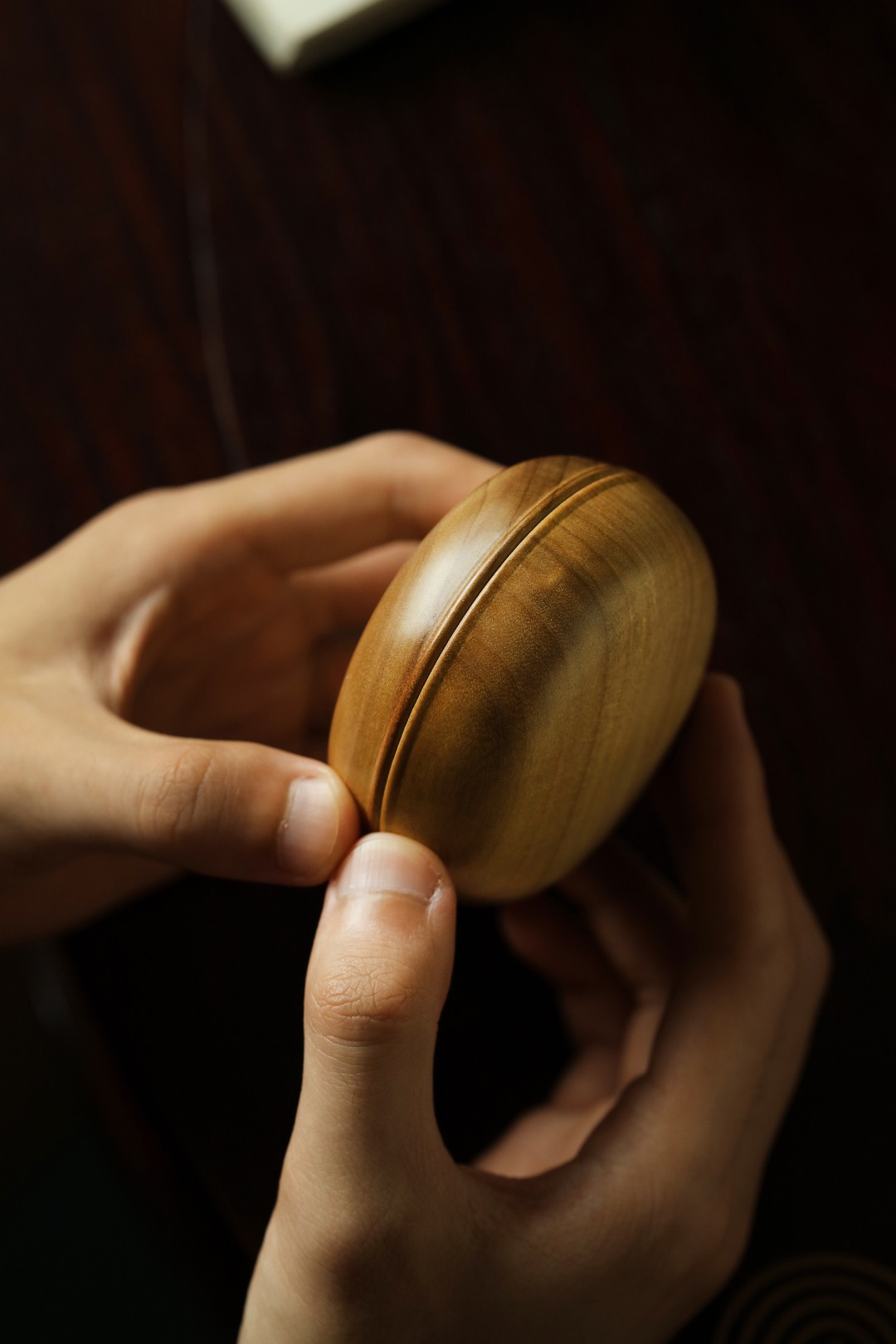 金丝楠 | 圆盖盒
