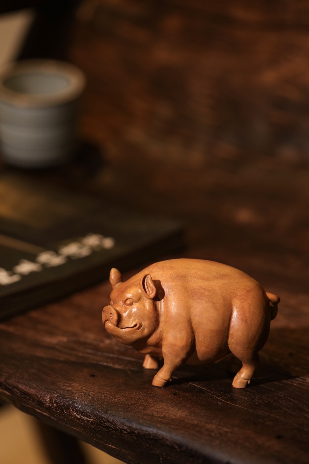 老山檀香 | 猪 先生
