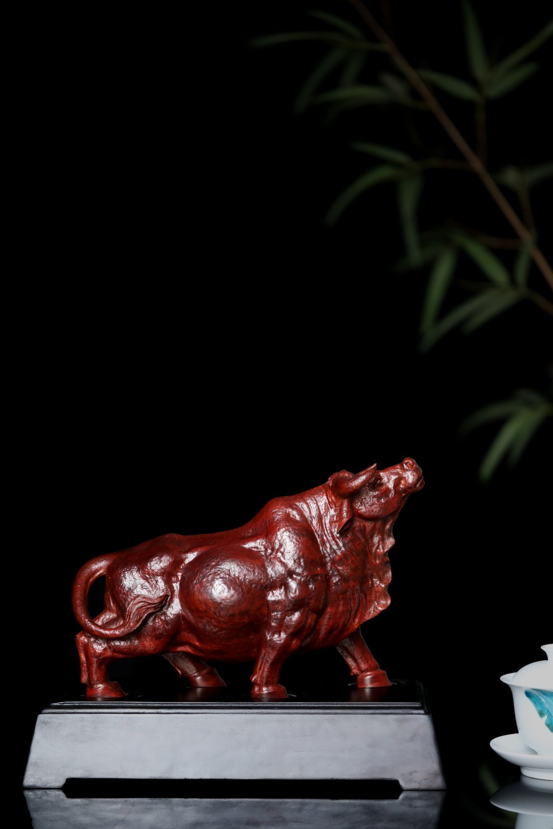 小叶紫檀 牛运亨通
