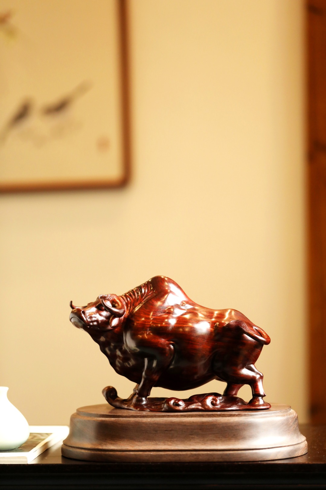 小叶紫檀【牛气冲天】摆件
