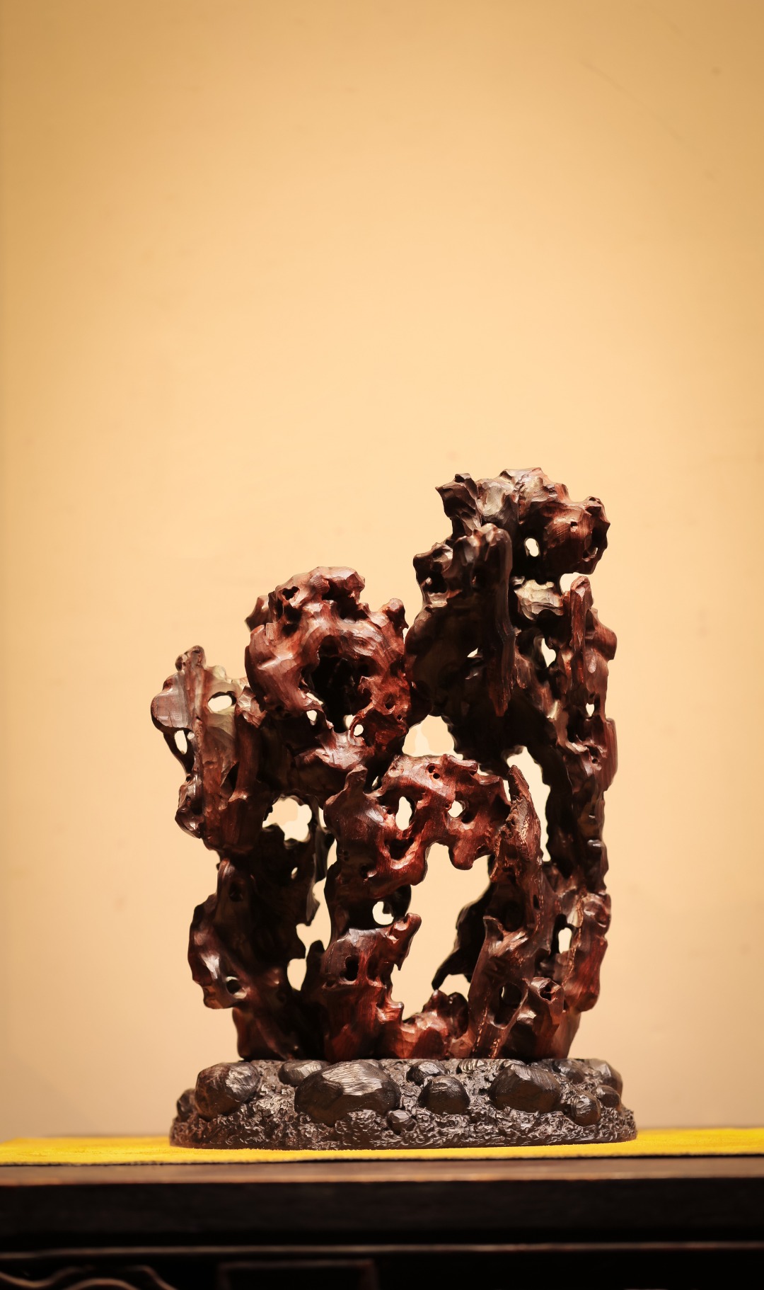 小叶紫檀 | 太湖石
