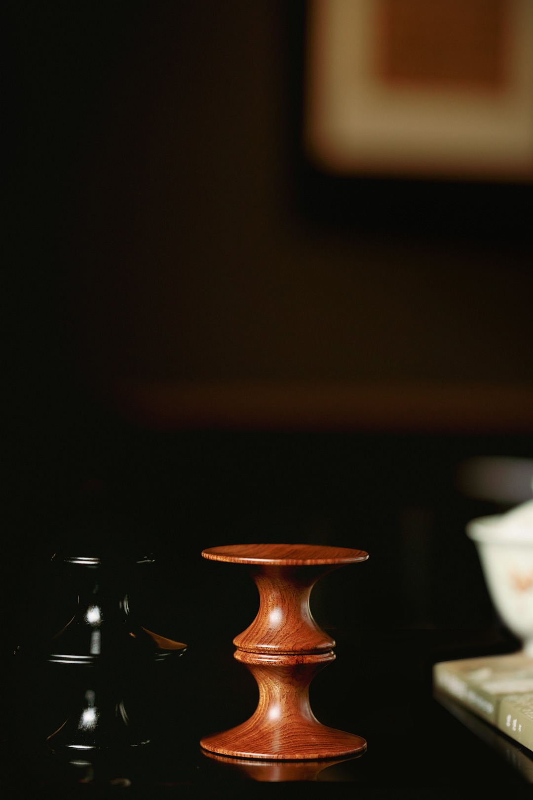 紫光檀/非洲酸枝 | 盖置 直径5.7cm 高3.3cm  
