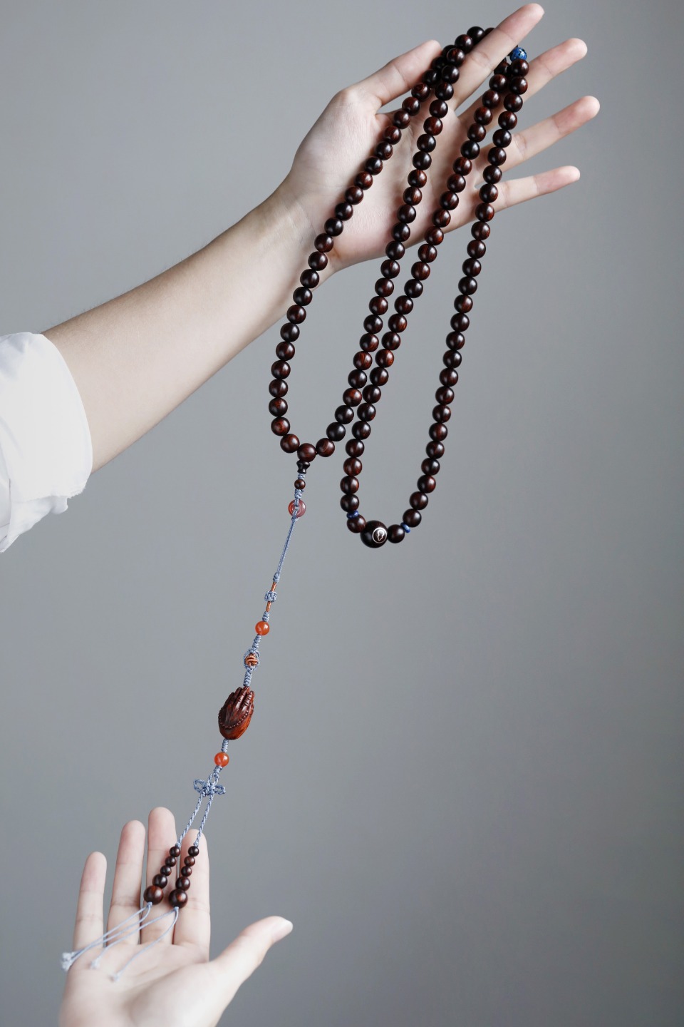 【5705】紫油梨海黄老料108颗10mm念珠 墨线丰富 降香味浓郁  约79.1g