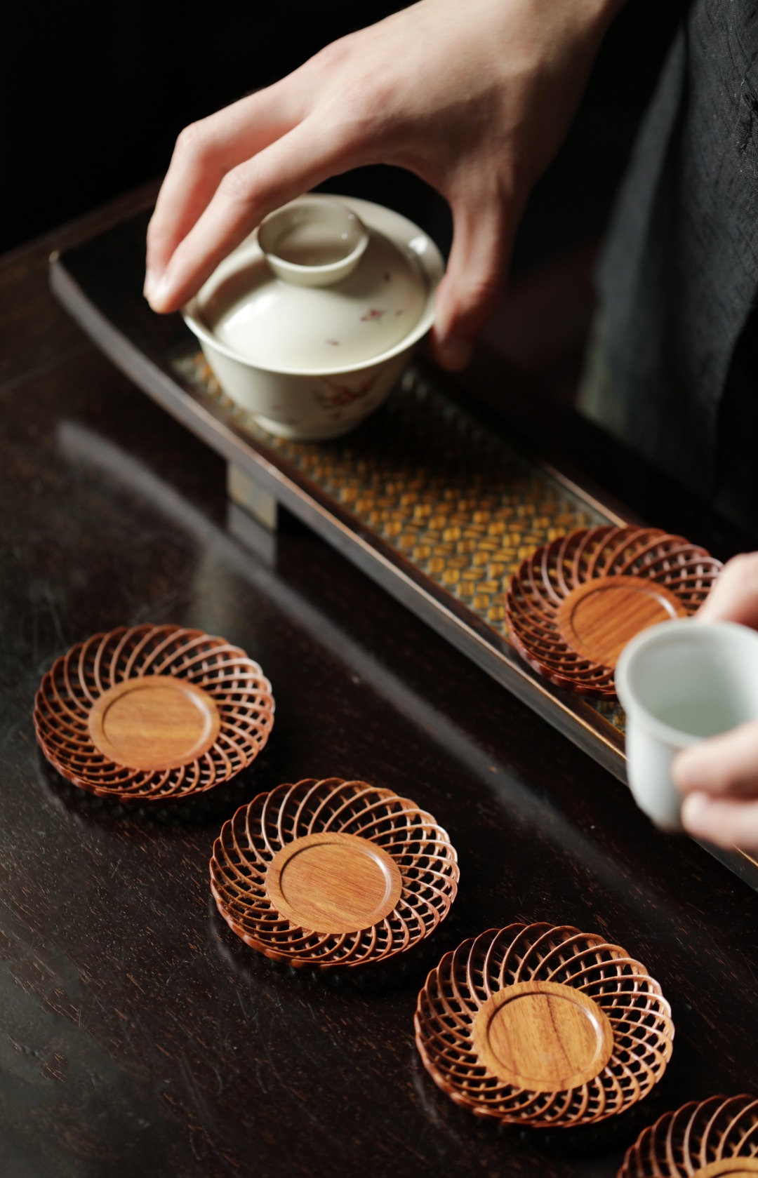 非洲酸枝 | 编织纹·杯垫 直径8cm 厚0.8cm
  