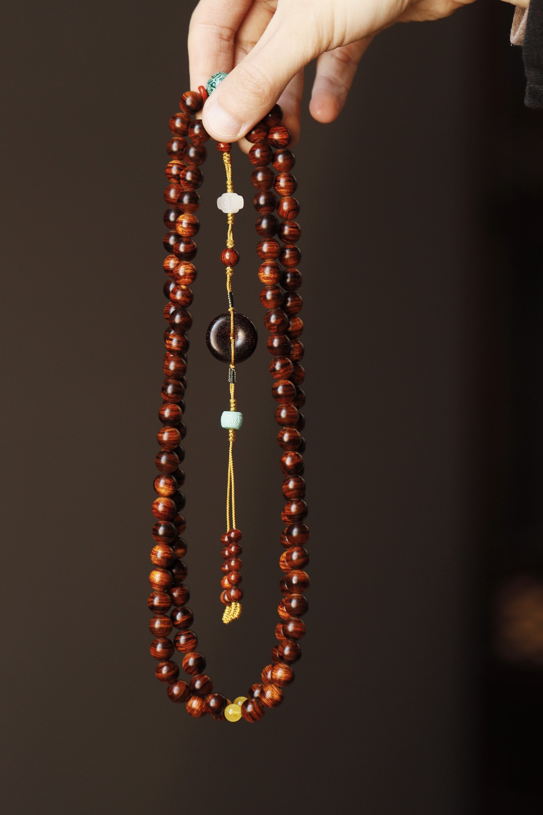 6050 海黄 绚丽山水纹1.0x108颗 约73.7g