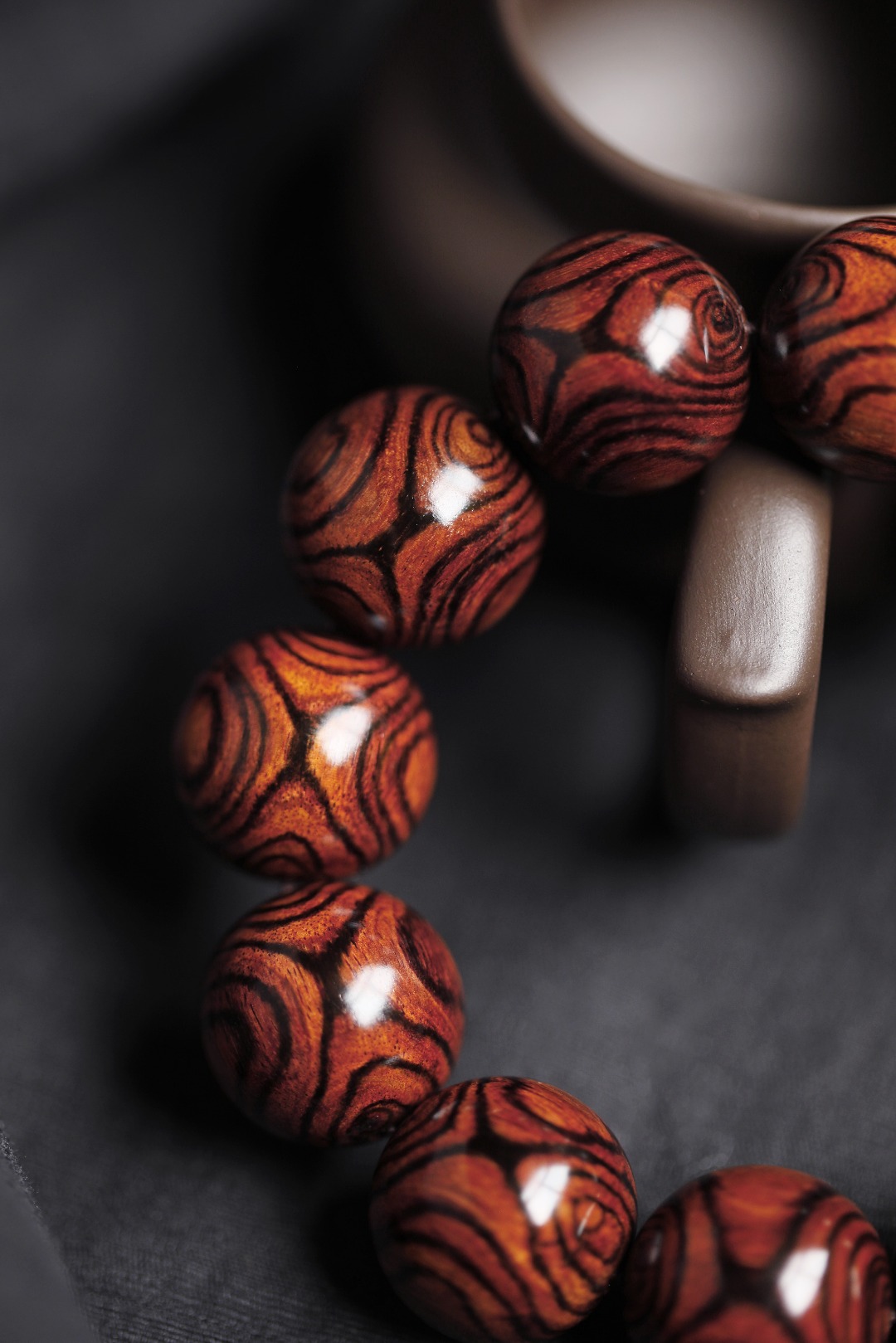 【LS050601508HH】海黄 对眼2.0 纹理清晰 降香味浓 约45.7g 