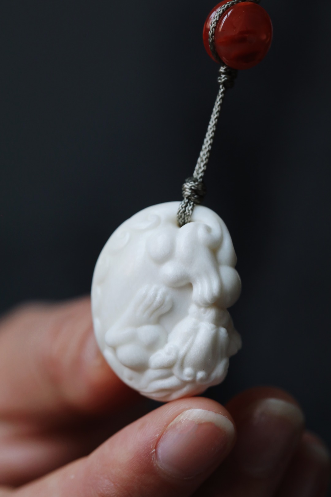 鹿角【貔貅】挂件 2.3*3*1.2cm 全长20cm 
