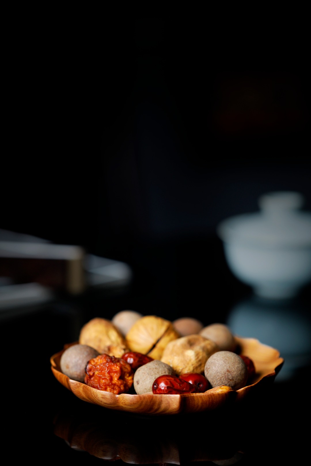 非洲酸枝 | 葵口果盘 直径14.8cm 高2cm  重122.4g
