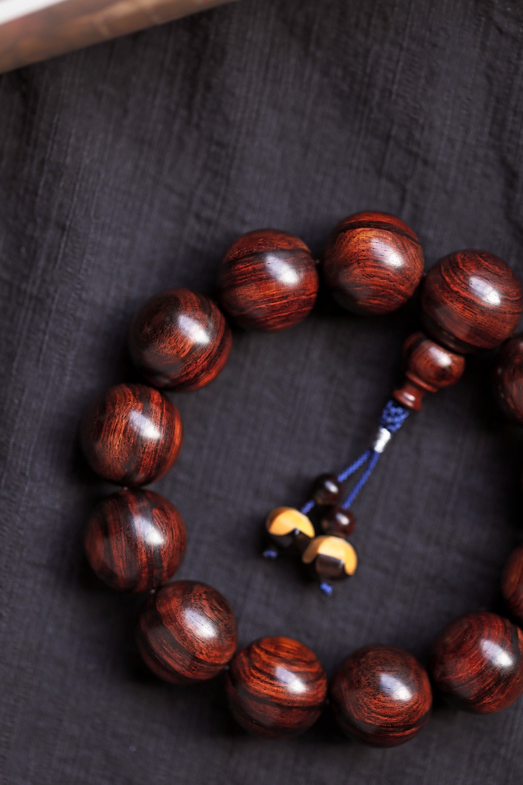 6090 沉水级紫油梨顺纹老料1.8手串 纹理绚丽 重44.5g