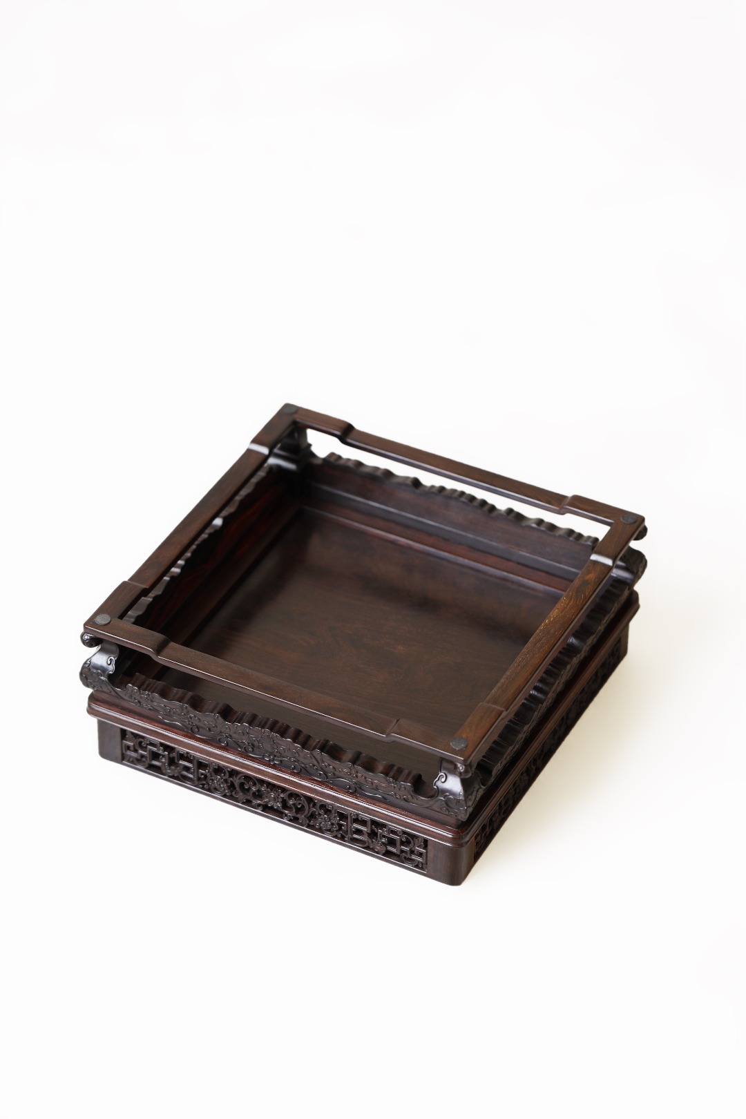 酸枝『镂空雕拐子如意纹』都承盘 28*28*11.7cm 重1435g
