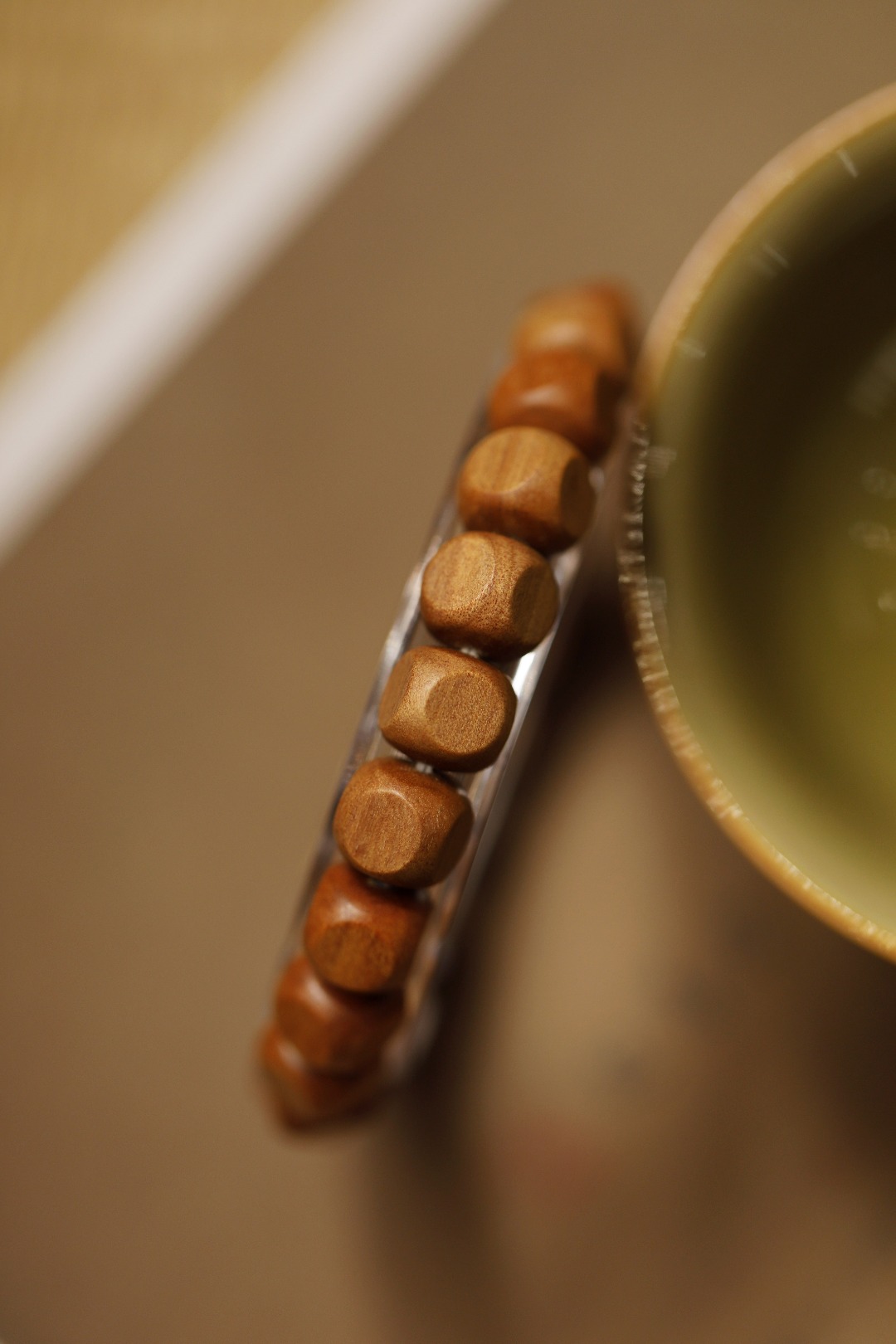 老山檀香 | 9mm 22颗 六方珠

