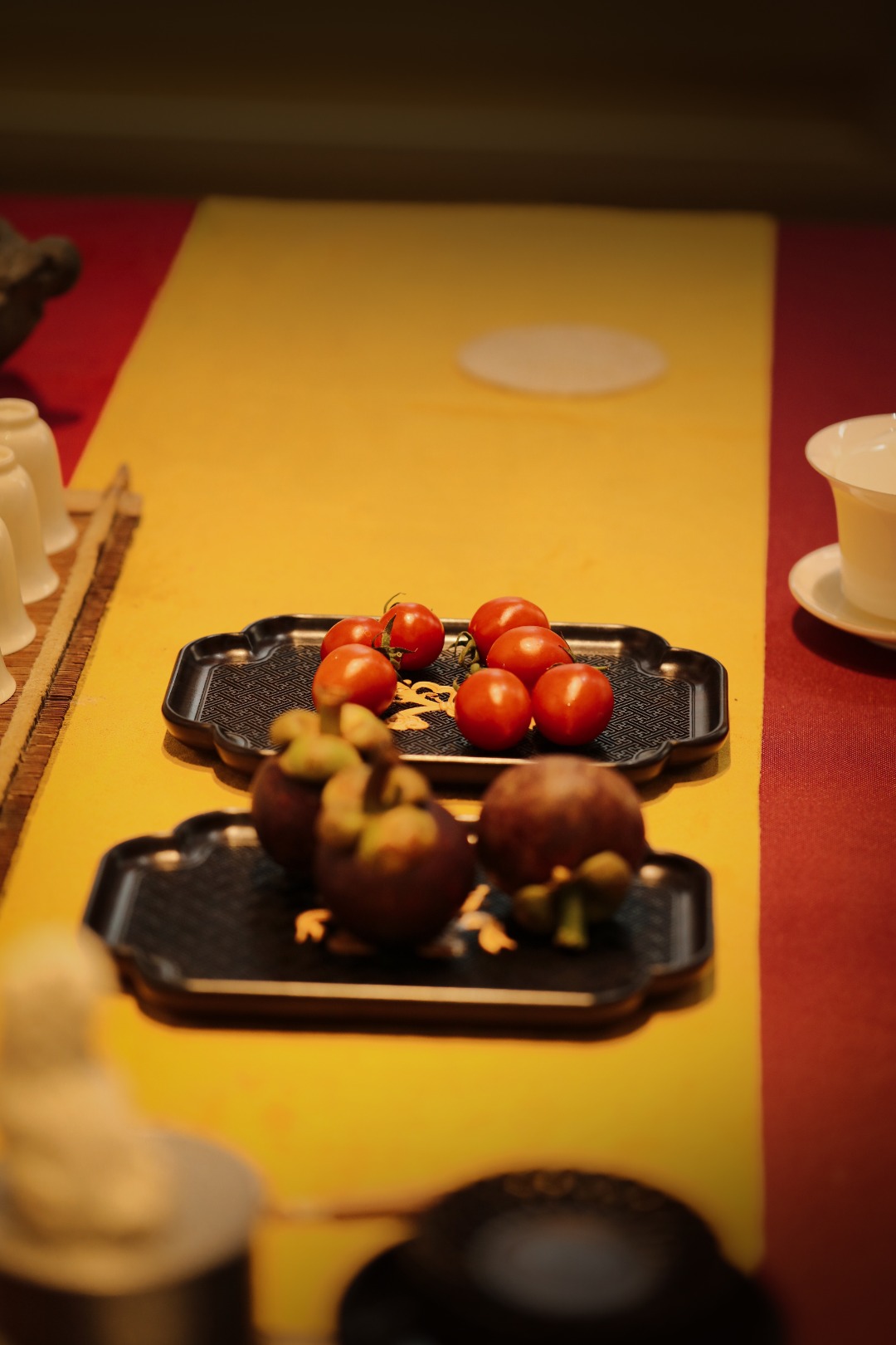 紫光檀 | 万字纹果盘 20.8*13.8*1.2cm  重265g


