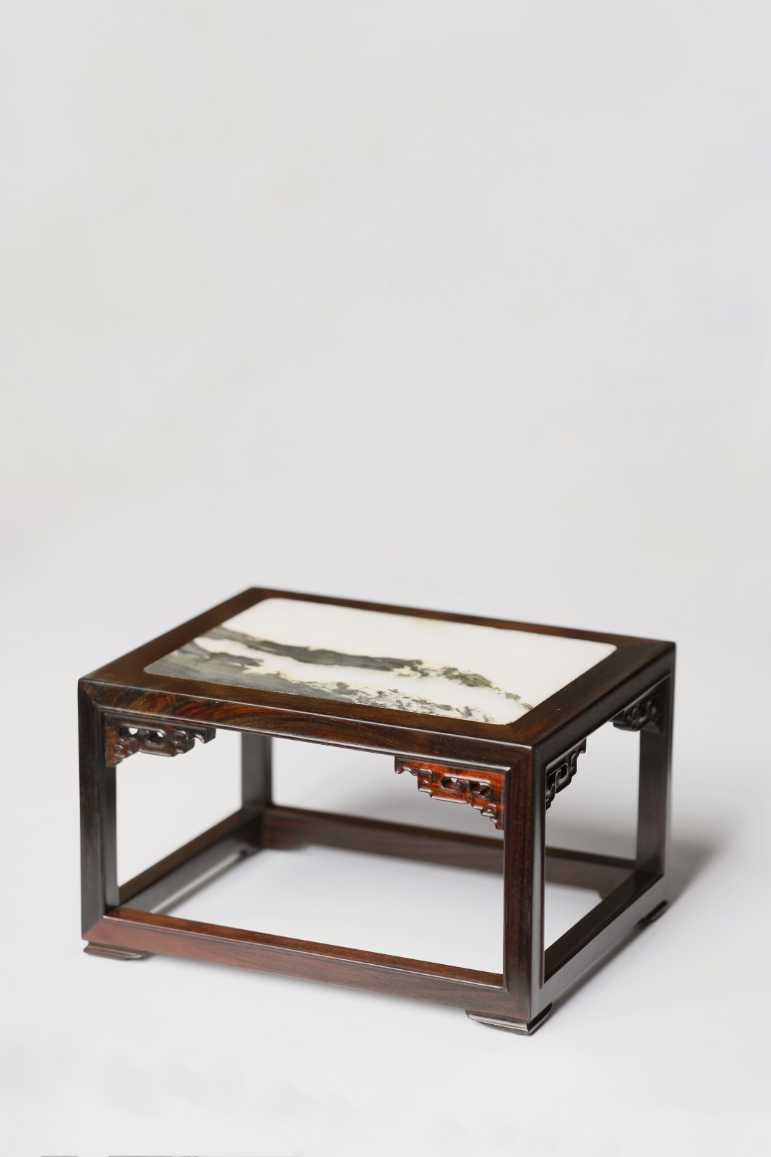 酸枝x云石 | 四方底座 26.5*21*16cm  重1535g
