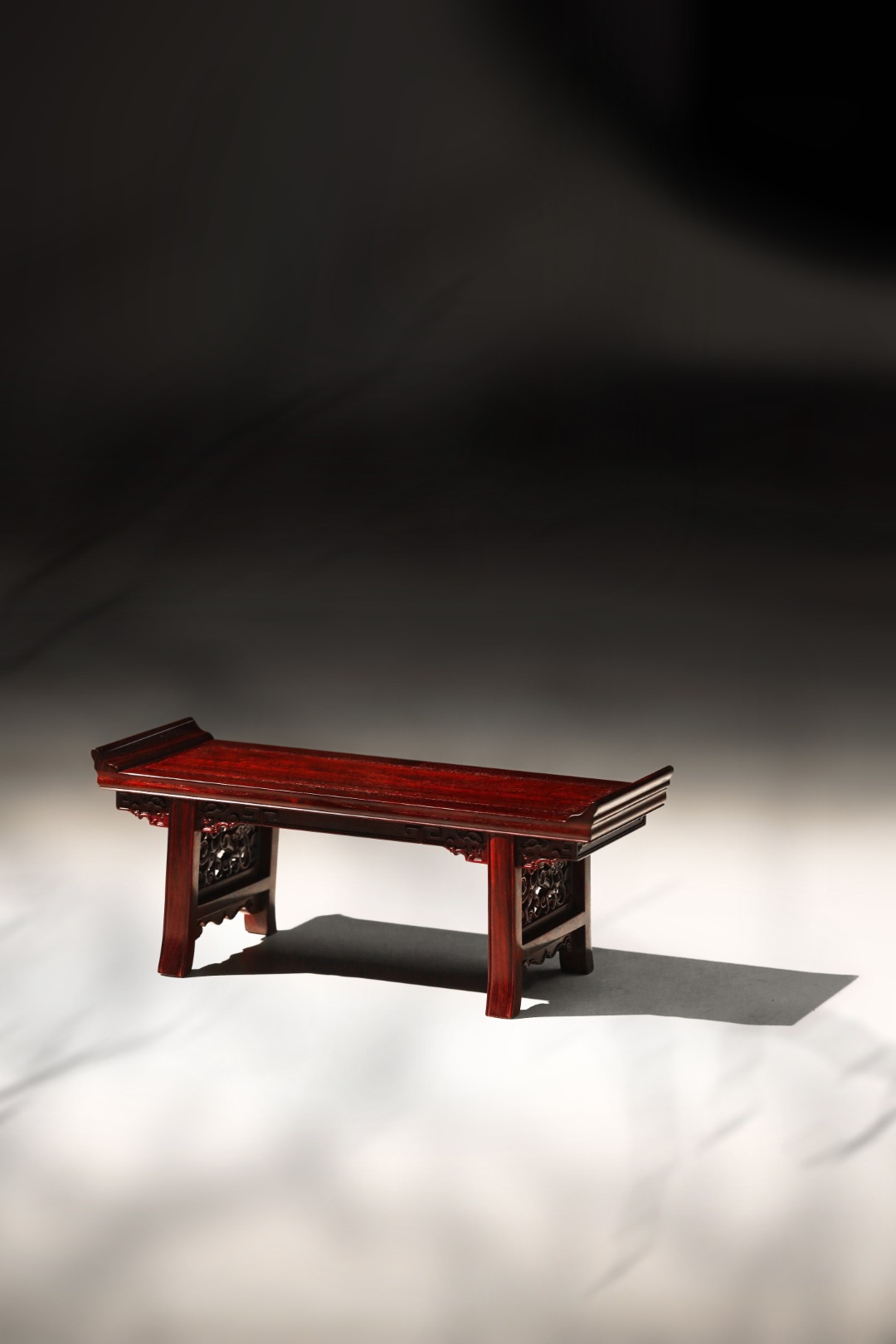 小叶紫檀 | 螭龙纹·翘头案 37.8*15*15.2cm 重1125g
