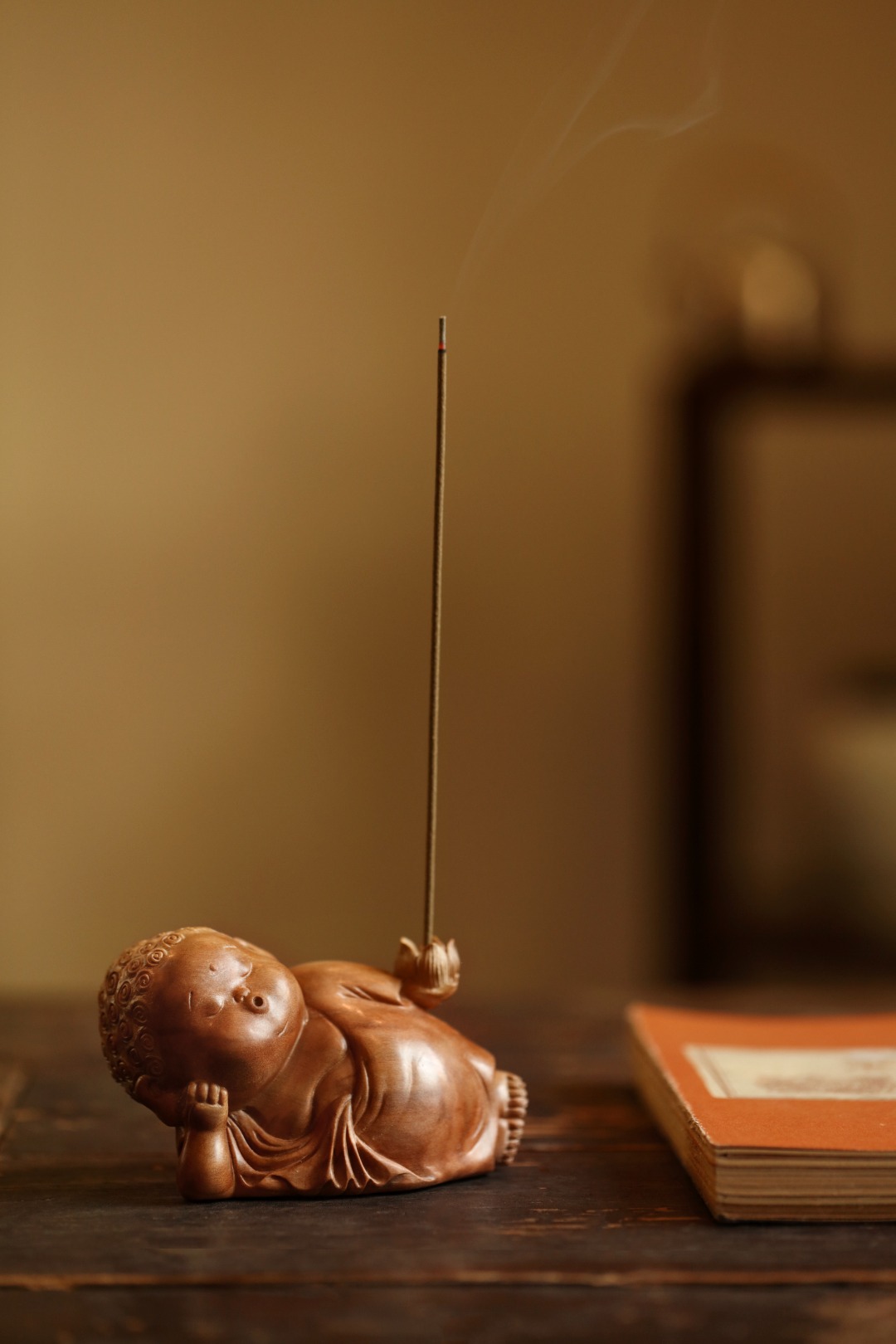 老山檀香 | 卧佛 · 香插 10.2*5.6*6.1cm  重126g
