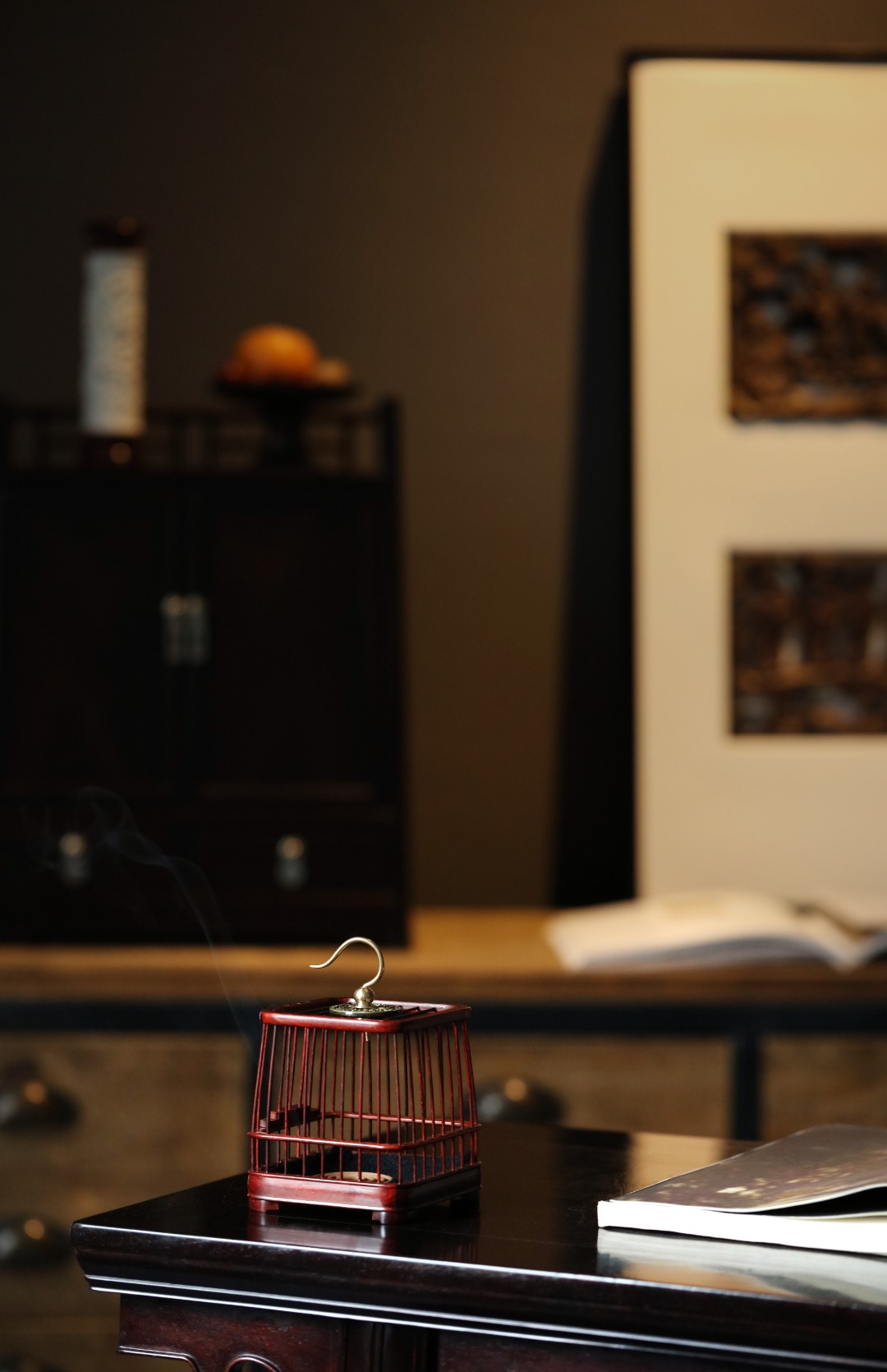 小叶紫檀【玲笼】香炉 8.2*8.8*9.2cm 重93g
