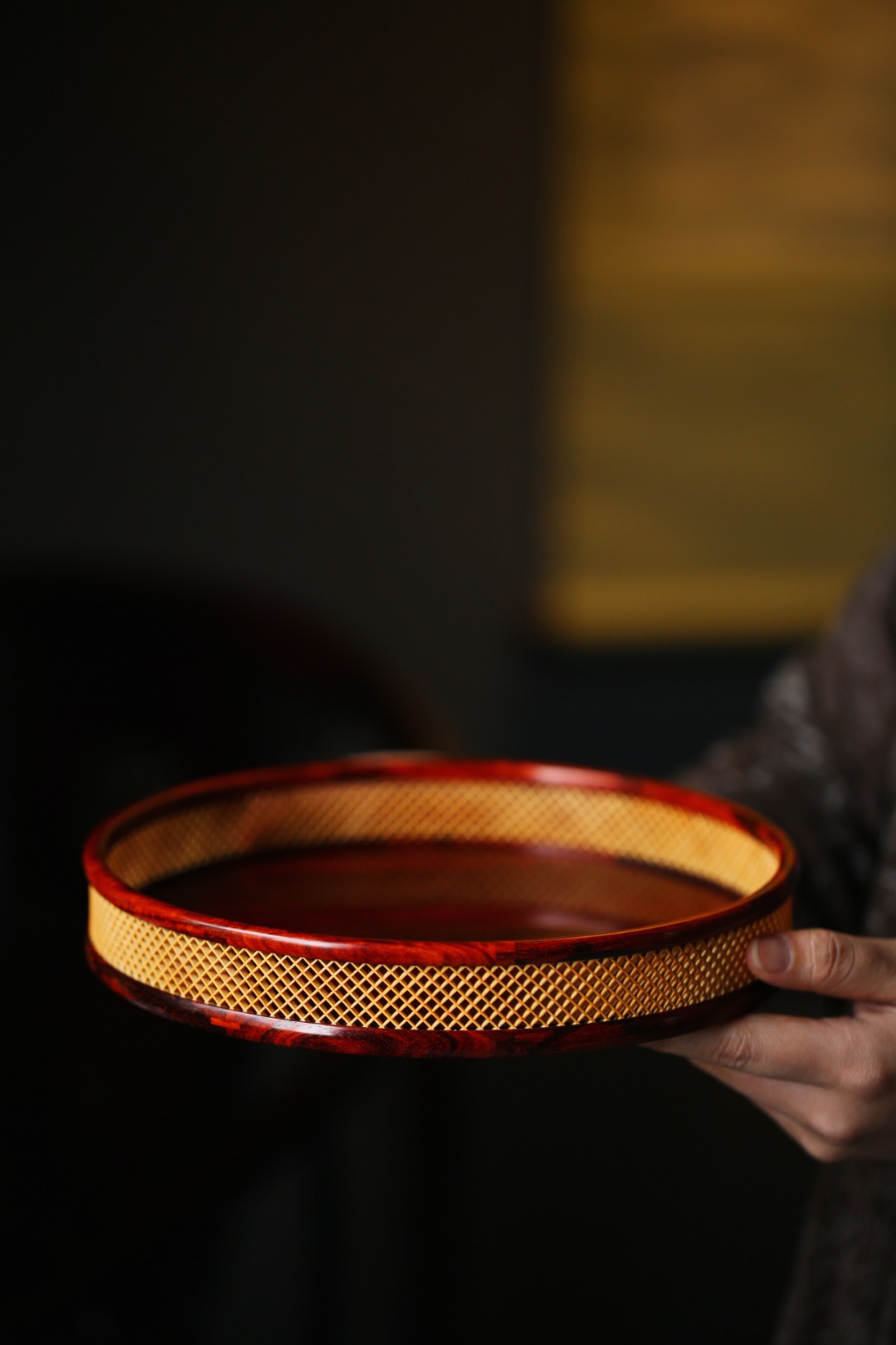 紫檀嵌黄杨木 | 方菱 · 圆盘 直径23cm 高3.5cm 重277.5g
