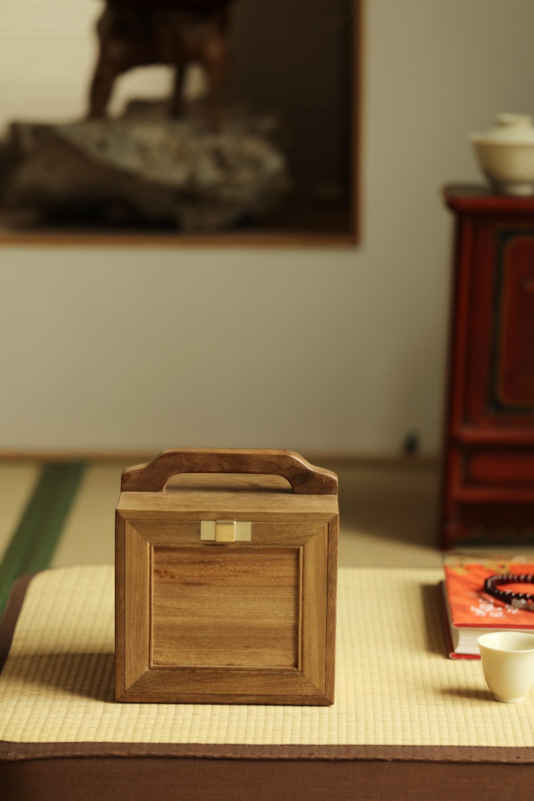 金丝楠木【怡轩】提盒 15.5*12.4*16.6cm  重810g
